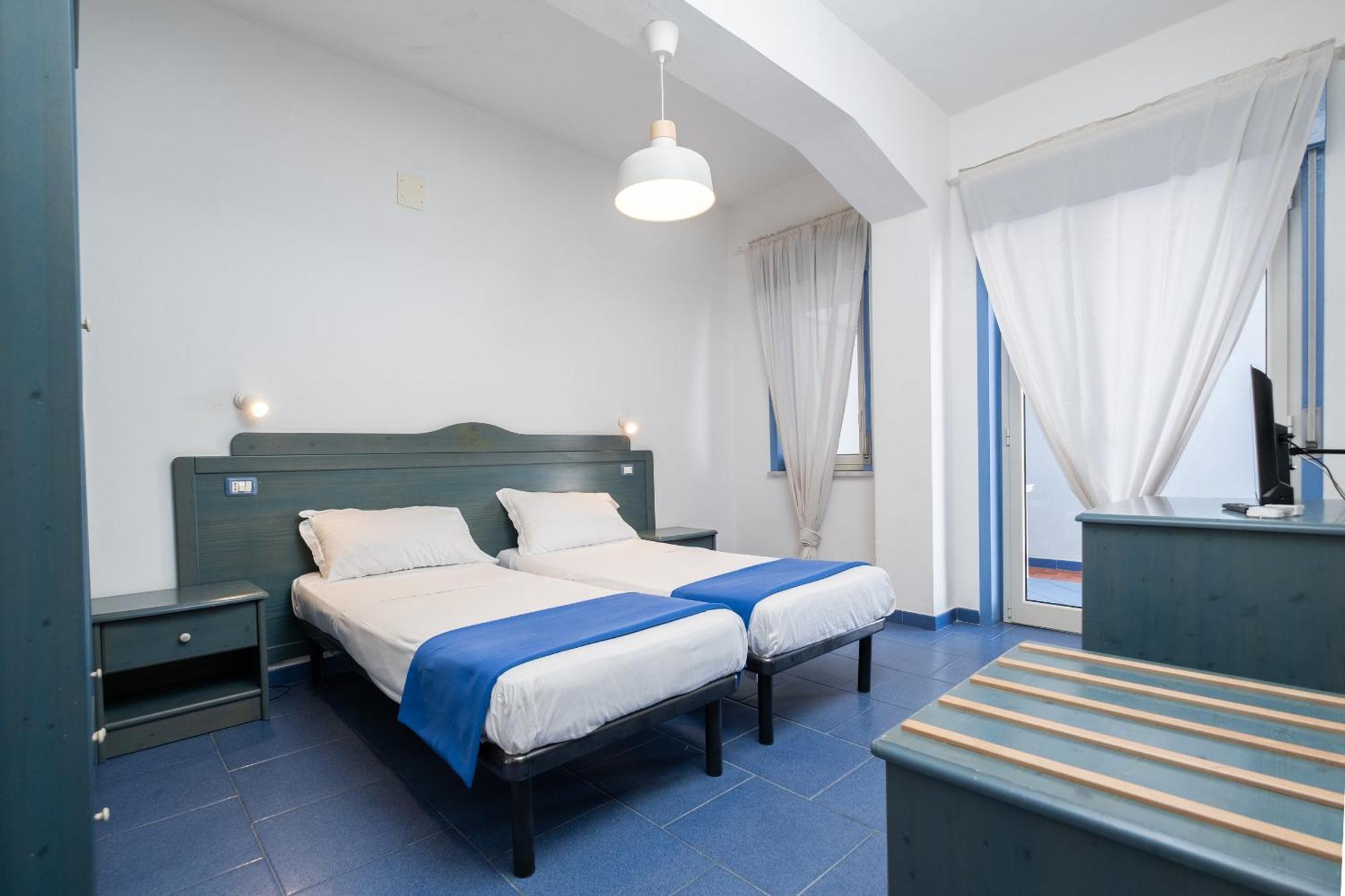 Aparthotel Oasi Azzurra à Messine Extérieur photo