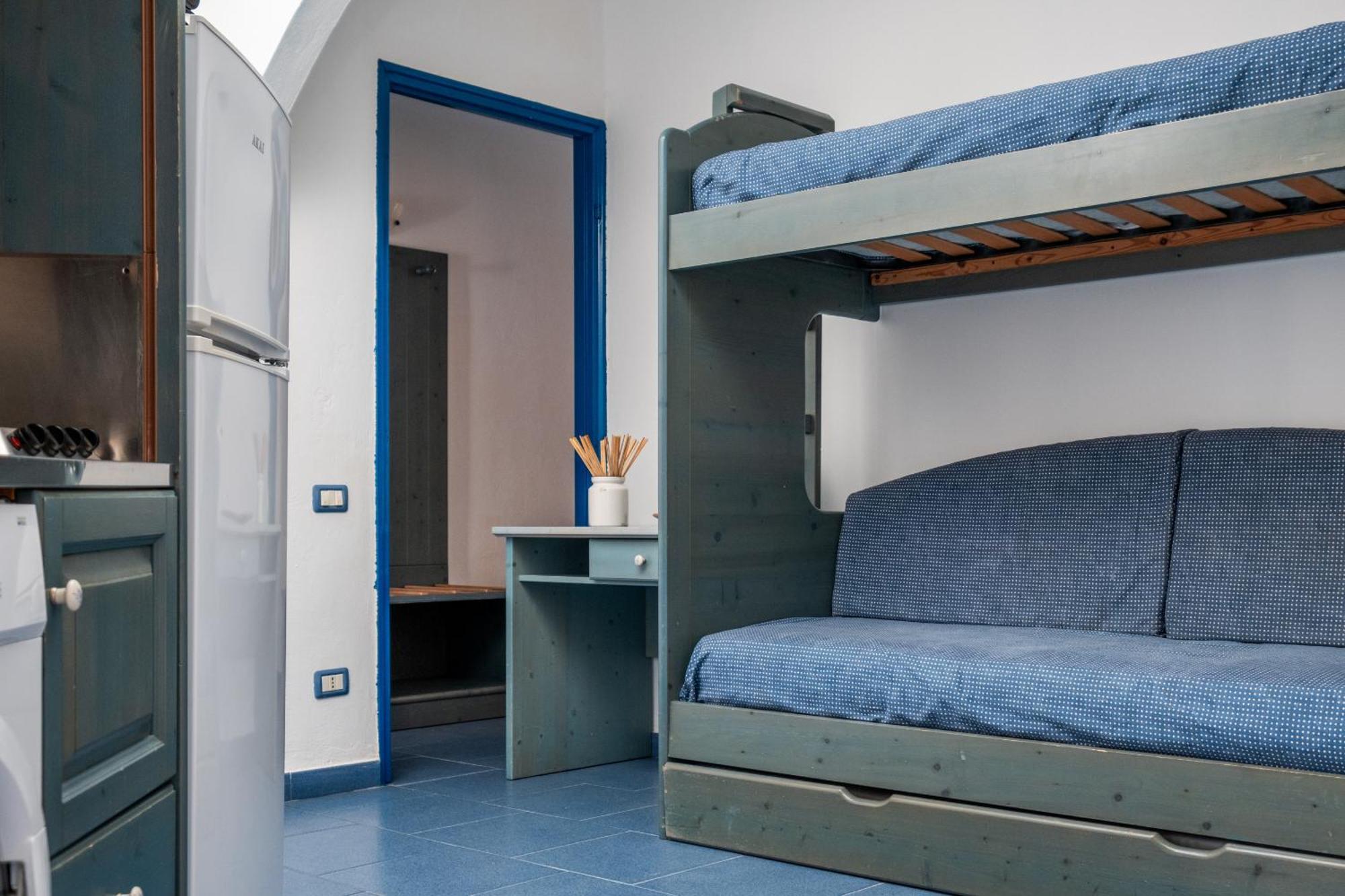 Aparthotel Oasi Azzurra à Messine Extérieur photo