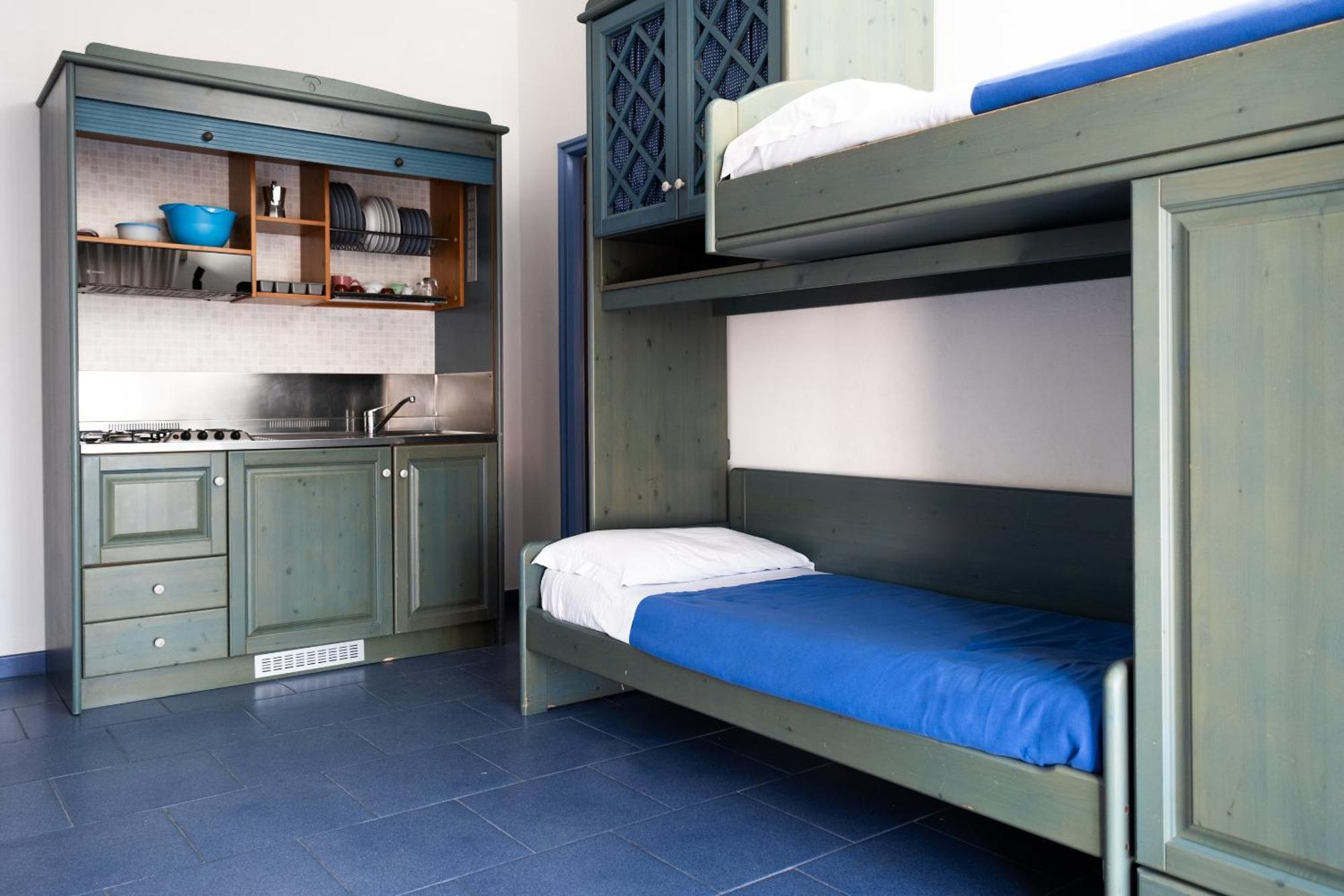 Aparthotel Oasi Azzurra à Messine Extérieur photo